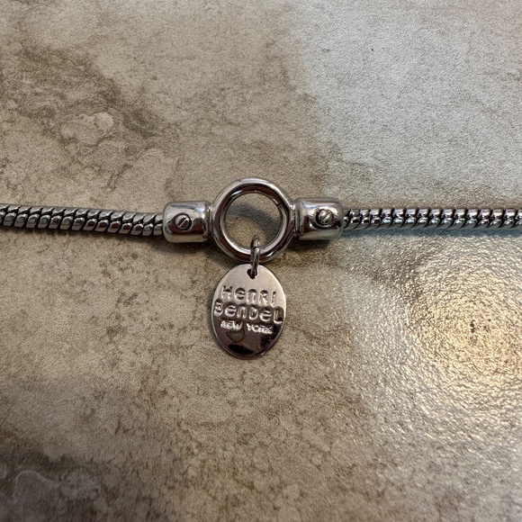 Henri Bande Silver Bracelet - Picture 4 of 5
